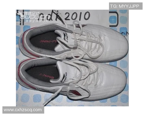 穿李宁足球鞋的球星们如何在赛场上展现独特魅力与实力