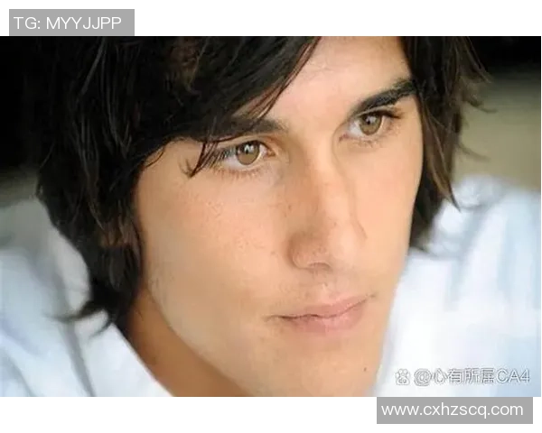 谁是足球界起球最帅的球星他的精彩瞬间如何征服球迷的心